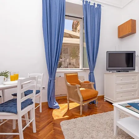 Irundo - Cathedral Apartamento